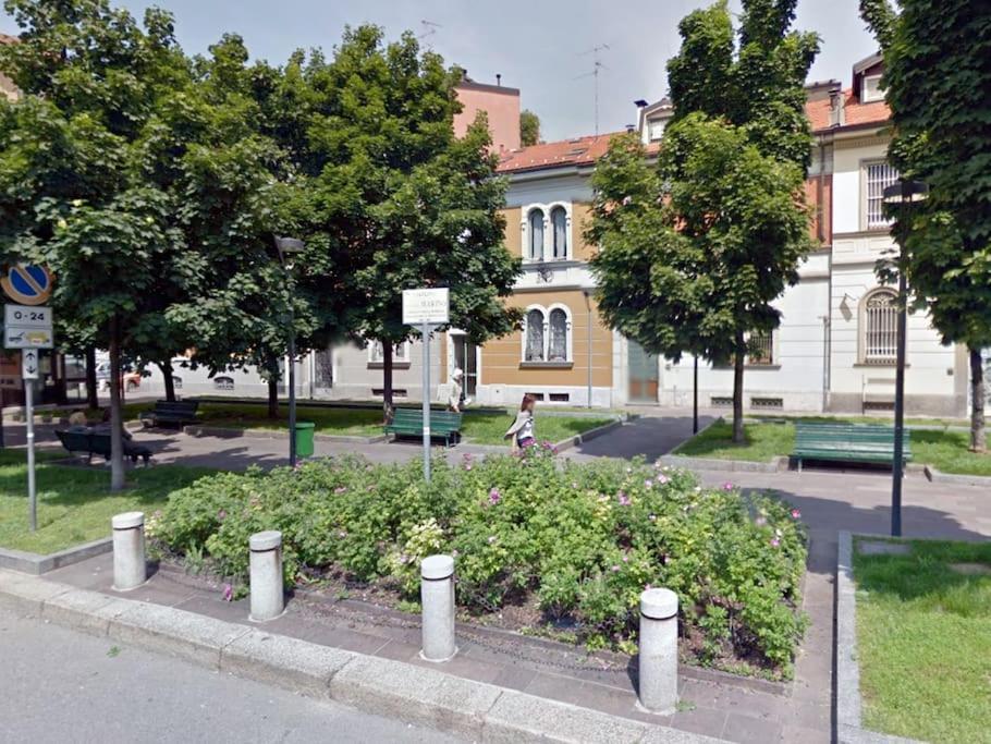 Xenia Apartments - Charming Garden Suite In Porta Venezia Mediolan Zewnętrze zdjęcie